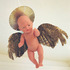 Obraz Benedikt Tolar Anděl, 2002, Baby born, kohoutí křídla, řezný kotouč, díly stavebnice Merkur, 48 x 54 x 23 cm