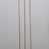 Obraz Tomáš Hlavina Správnost, 2008, dřevo, bambus, papírové větrníky, 186 x 35 x 42 cm